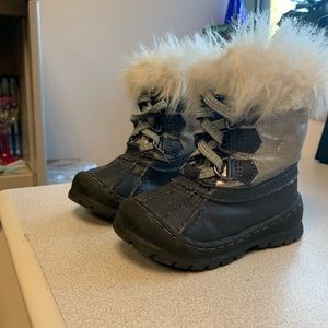 Silver Snow Boots with with fur
